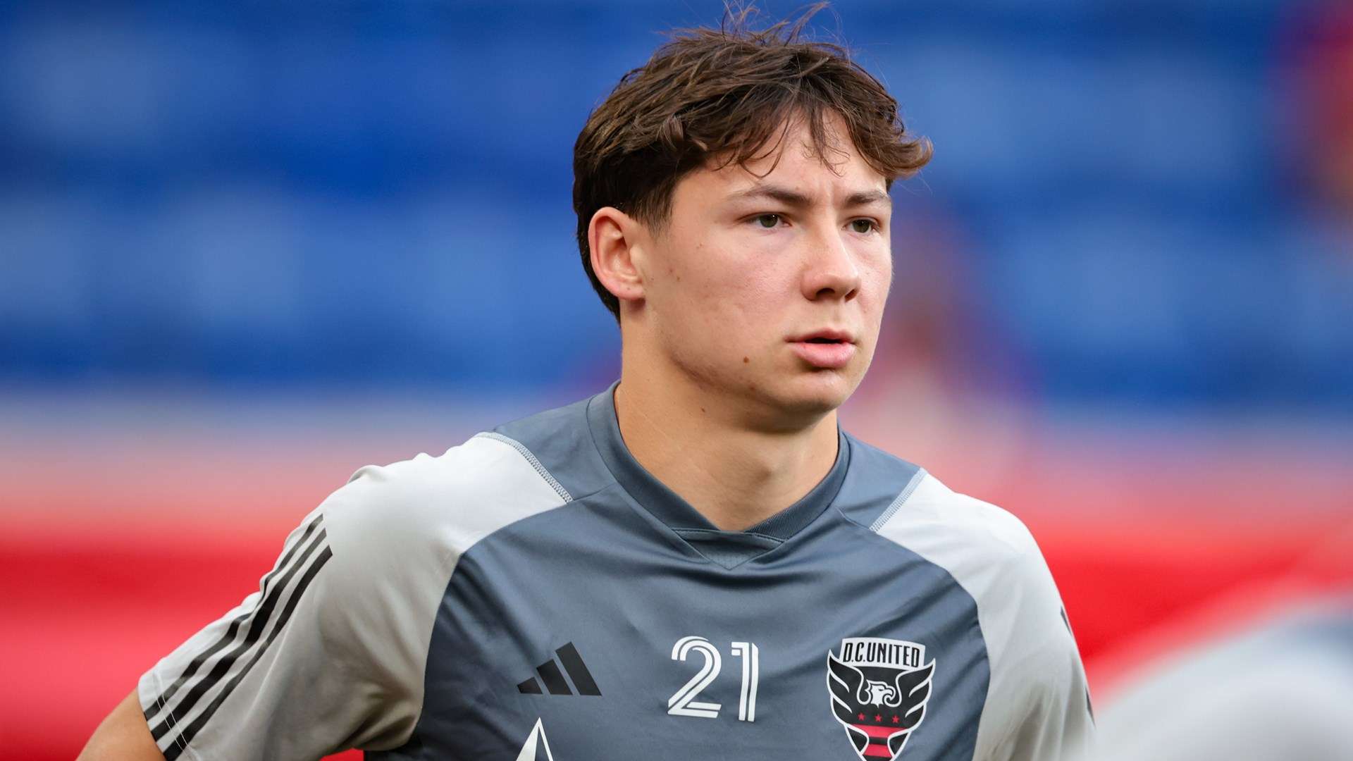 輝勉勵後輩 輝勉勵後輩